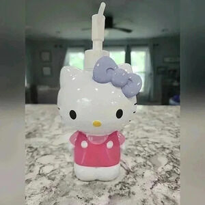 New Hello Kitty Hands On Mouth Pink With Purple Bow Lotion Soap Dispenser Pump